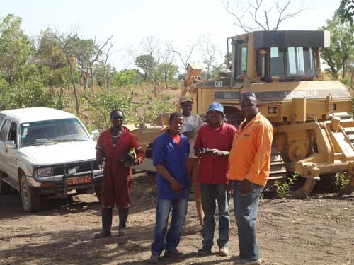 DSC01111-employes-balandougou